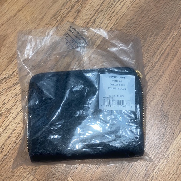 Tory Burch Black Leather Wallet - Brand new never used - Picture 6 of 6